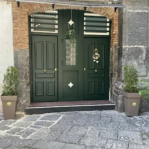 Mary's Napoli